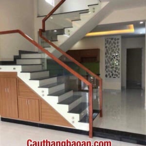 Cầu thang kính gỗ đẹp Hà Nội . Báo giá cầu thang kính