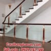 Cầu thang gỗ kính đẹp Hà Nội. Cầu thang lan can kính cường lực