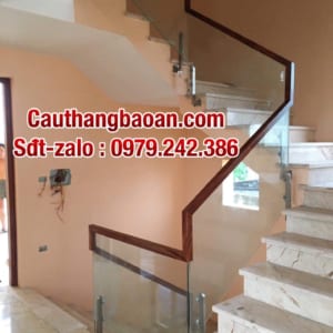 888 mẫu cầu thang kính đẹp nhất Hà Nội