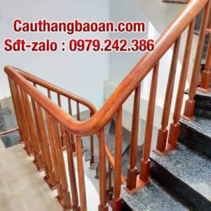 Cầu thang gỗ ở Hà Nội