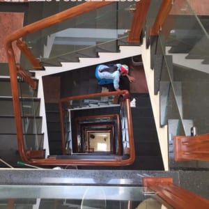 Cầu thang gỗ kính, cầu thang kính đẹp