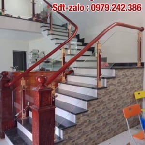 Cầu thang kính gỗ đẹp, cầu thang kính tay vịn gỗ ở Hà Nội