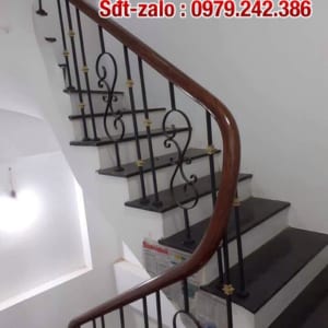Lan can cầu thang sắt nghệ thuật tại Hà Nội
