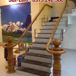 Cầu thang lan can kính cường lực, thi công chuyên nghiệp uy tín