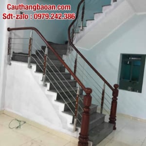 Cầu thang lan can inox tay vịn gỗ