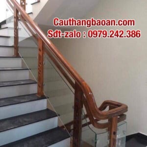 Cầu thang kính cường lực, cầu thang kính gỗ đẹp