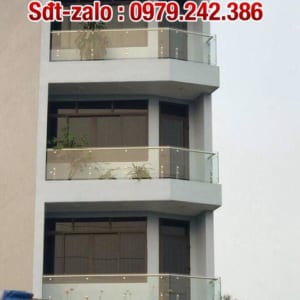 Ban công kính đẹp tại Hà Nội