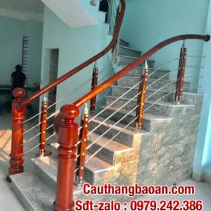 900 mẫu cầu thang inox, cầu thang inox tay vịn gỗ tại Hà Nội