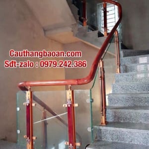 Cầu thang gỗ kính đẹp tại Hà Nội, cầu thang kính cường lực