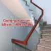 Cầu thang kính cường lực, cầu thang kính tay vịn gỗ