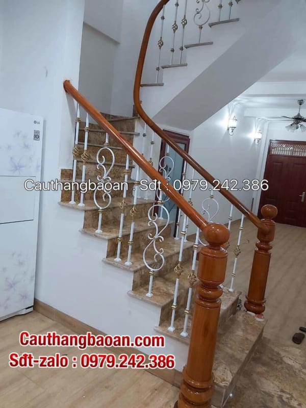 Cầu thang sắt đẹp tại Hà Nội, cầu thang lan can sắt nghệ thuật