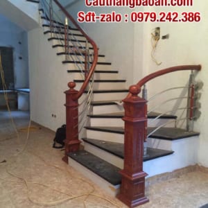 Cầu thang inox tay vịn gỗ đẹp, lan can inox đẹp