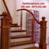 Cầu thang kính đẹp tại Hà Nội, mẫu cầu thang kính lan can kính tay vịn gỗ, inox hiện đại , giá tốt