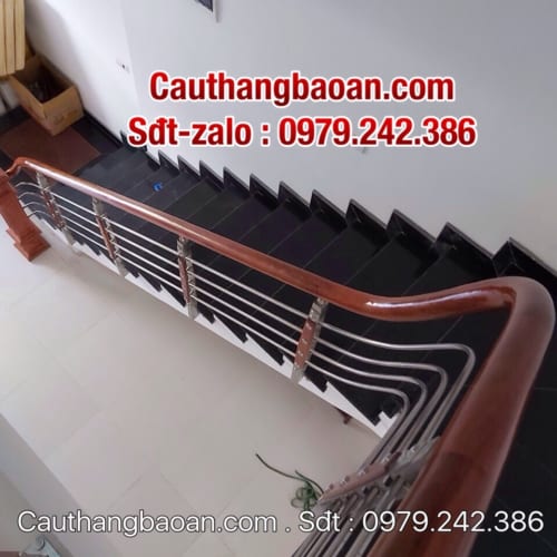 Cầu thang inox đẹp, Lan can cầu thang inox tay vịn gỗ