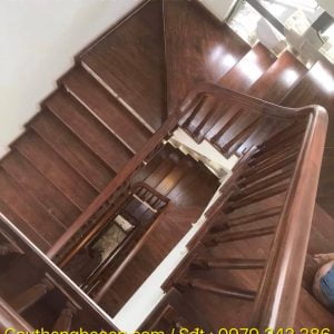 Báo giá cầu thang gỗ tại Hà Nội, Lan can cầu thang gỗ đẹp