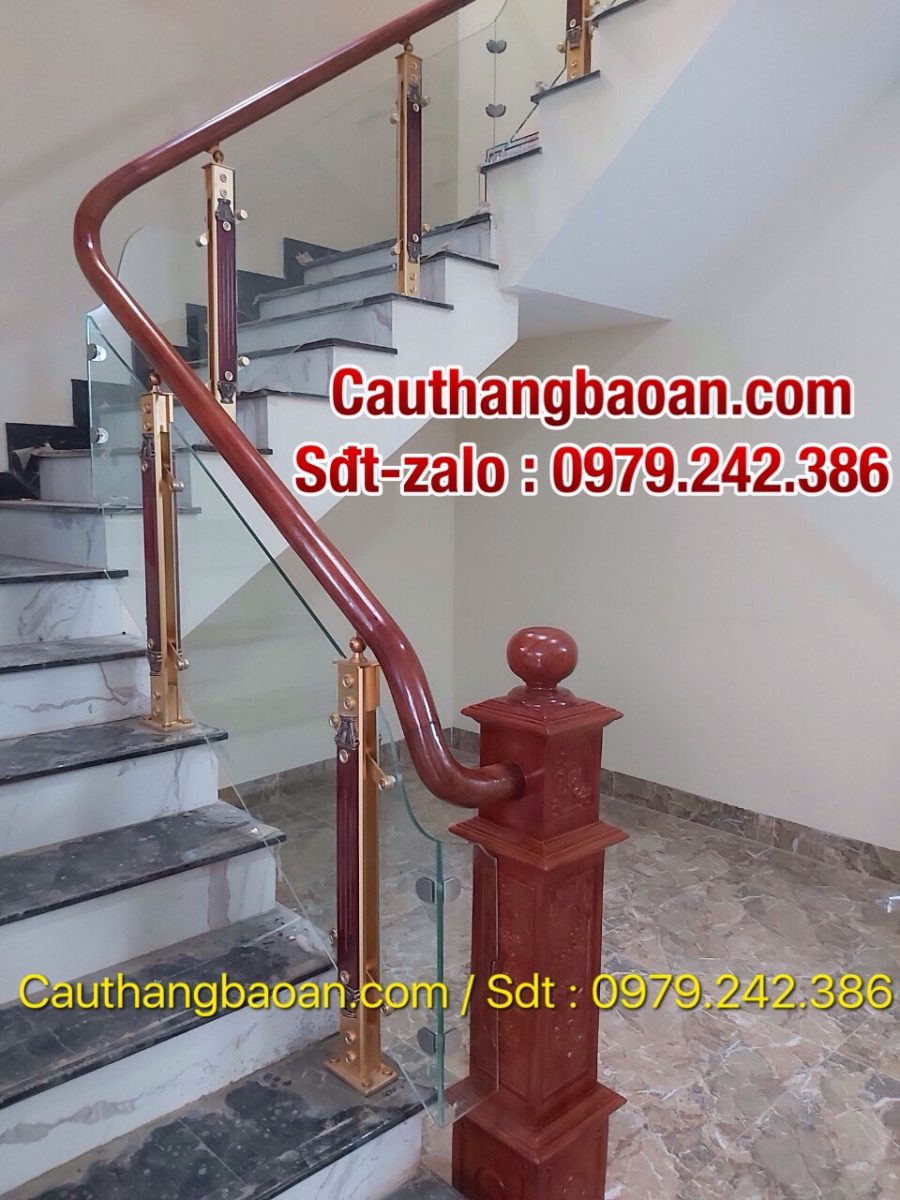 Lan can cầu thang gỗ kính đẹp hiện đại