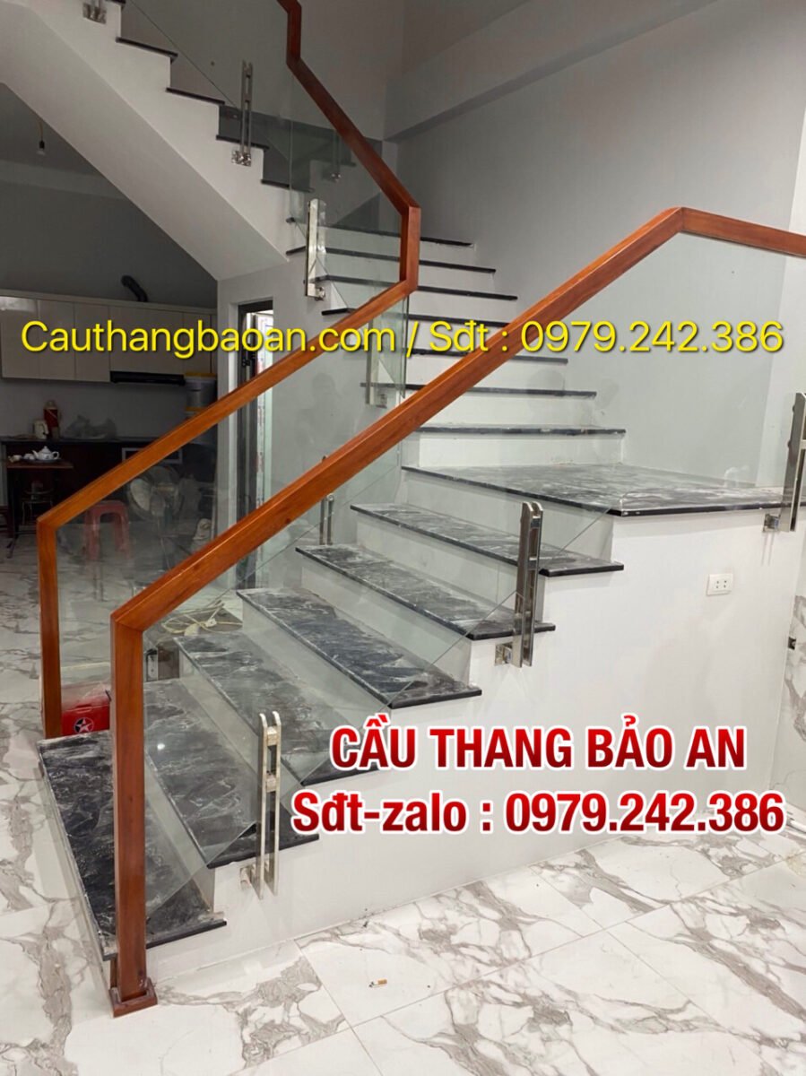 CẦU THANG KÍNH ĐẸP TẠI HÀ NỘI