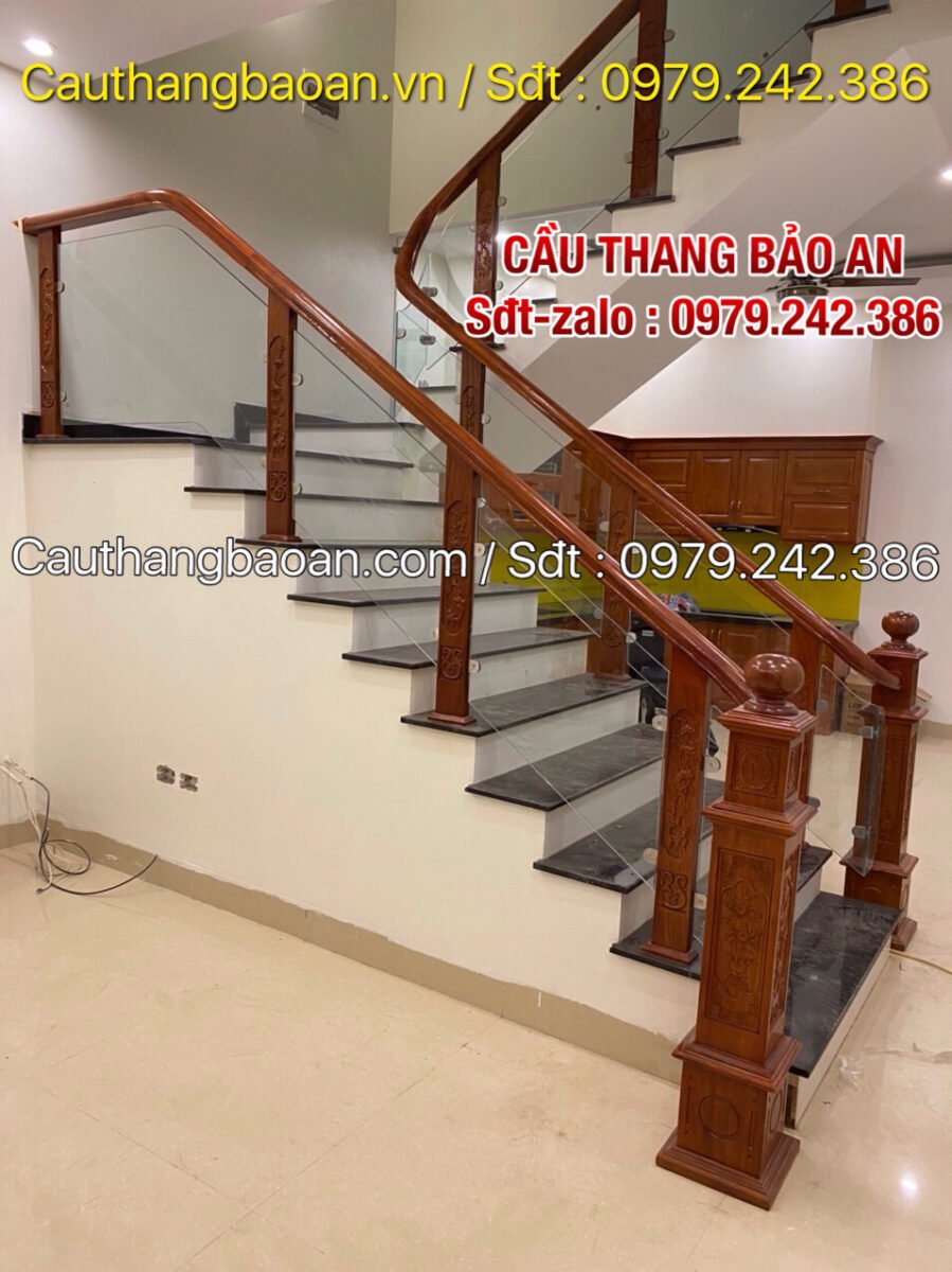 LAN CAN CẦU THANG KÍNH TAY VỊN GỖ TẠI GIA LÂM HÀ NỘI