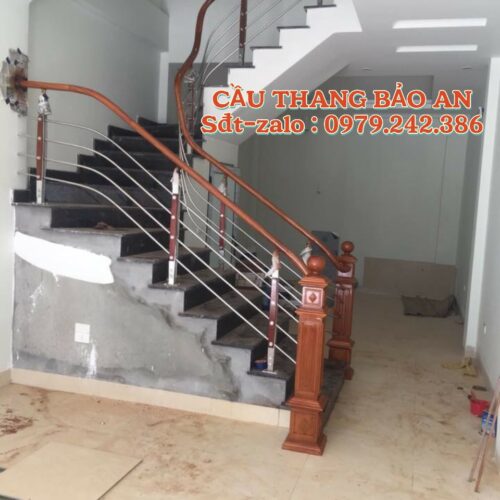 CẦU THANG INOX ĐẸP TAY VỊN GỖ . CẦU THANG INOX GỖ TẠI HÀ NỘI