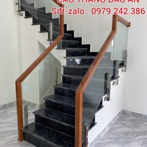 CẦU THANG KÍNH GỖ ĐẸP HIỆN ĐẠI. TAY VỊN CẦU THANG KÍNH GỖ ĐẸP