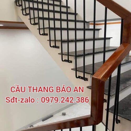 CẦU THANG LAN CAN SẮT TAY GỖ . MẪU CẦU THANG SẮT ĐẸP TẠI HÀ NỘI